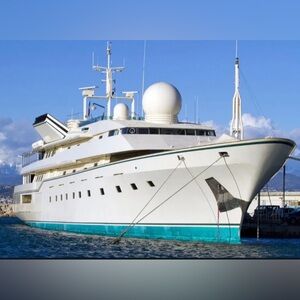 RARE Vintage Trump Princess tee